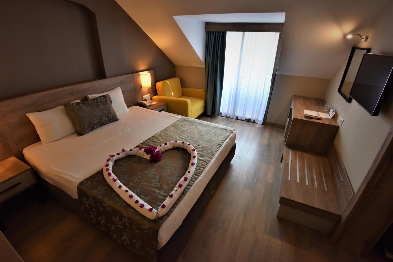 Lucida Beach Hotel Camyuva Exterior photo