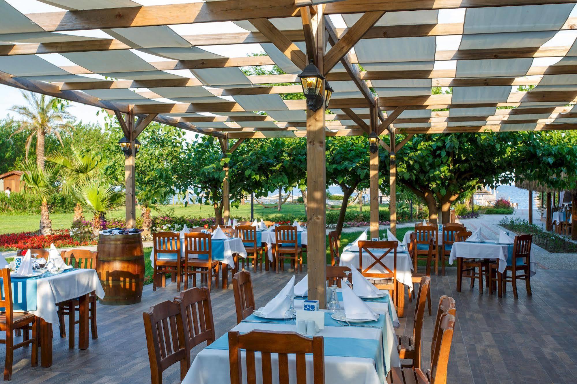 Lucida Beach Hotel Camyuva Exterior photo