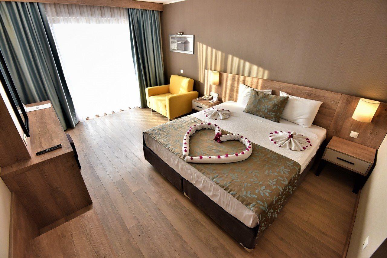 Lucida Beach Hotel Camyuva Exterior photo