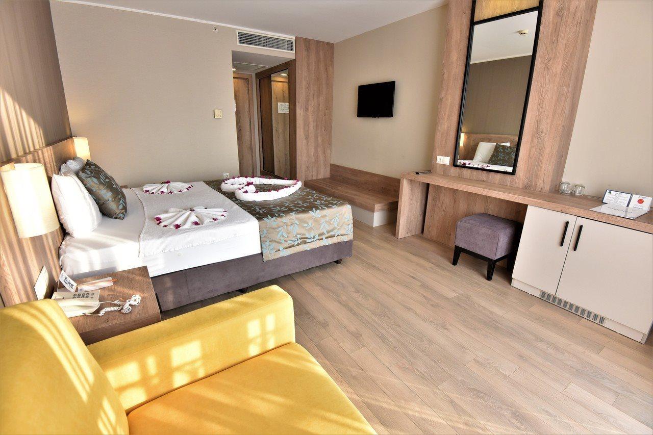 Lucida Beach Hotel Camyuva Exterior photo